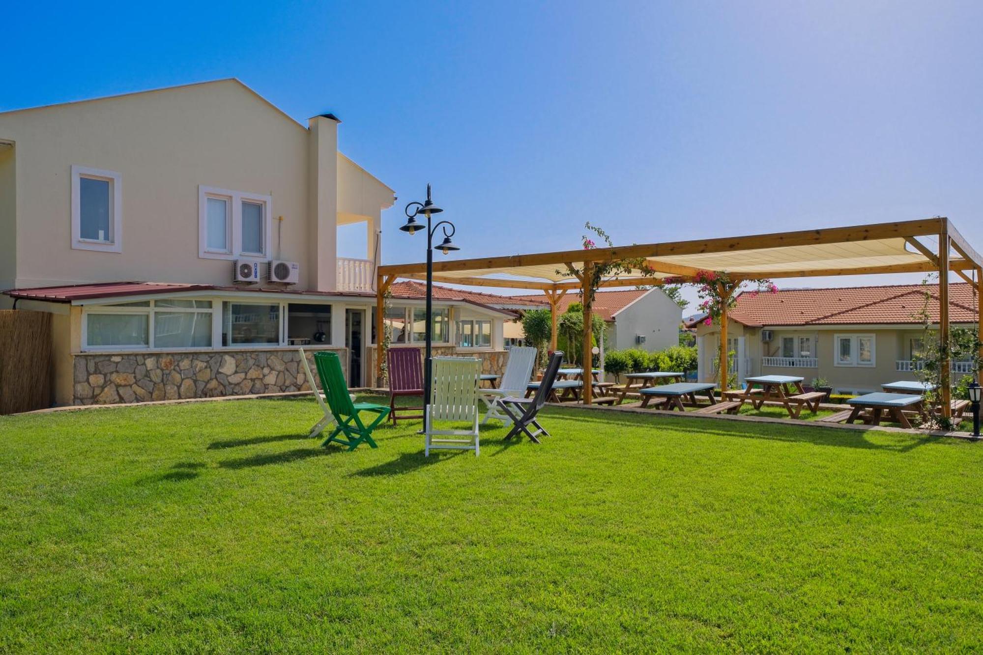Larimar Suite Hotel Ölüdeniz Esterno foto