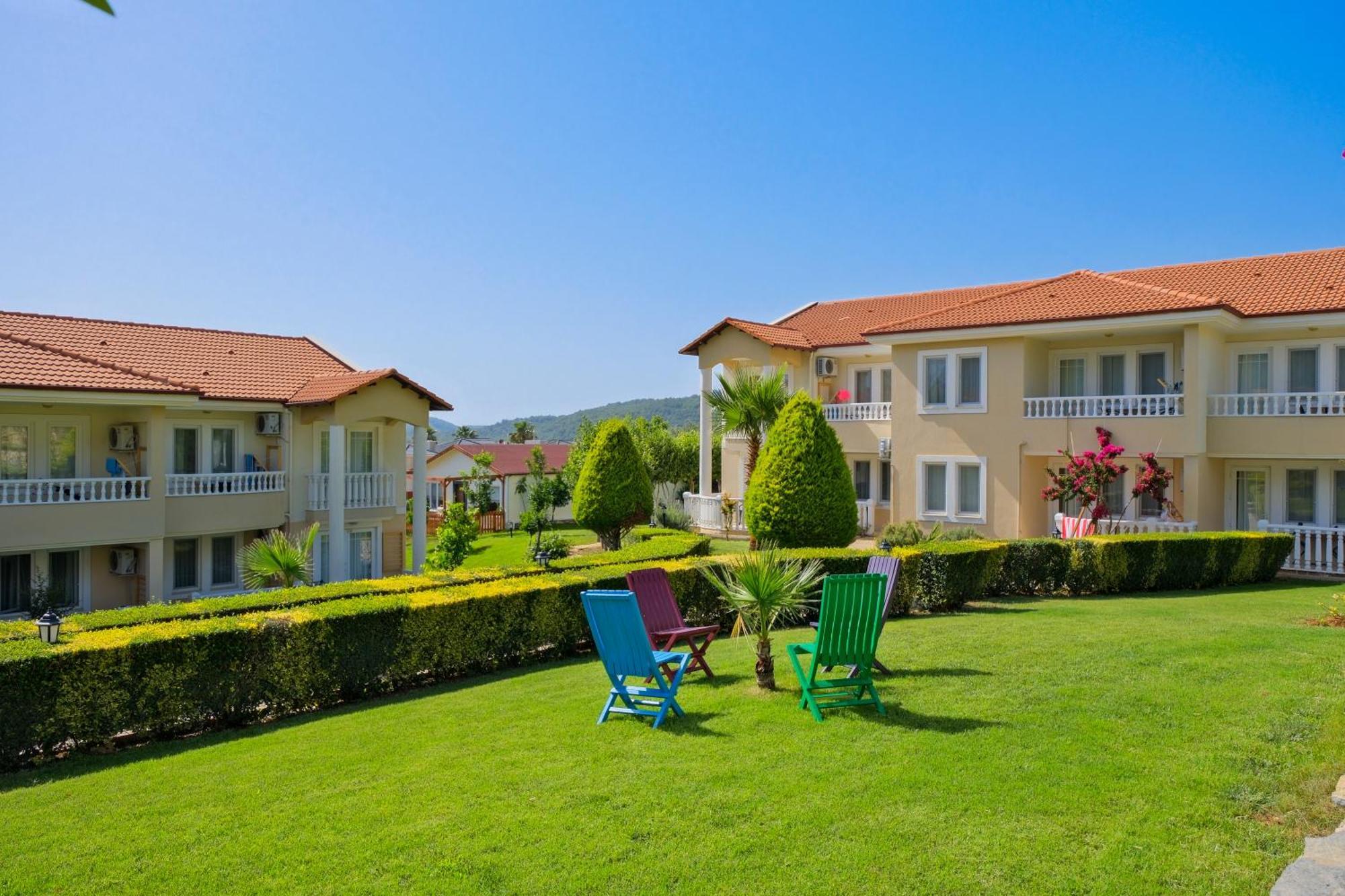 Larimar Suite Hotel Ölüdeniz Esterno foto