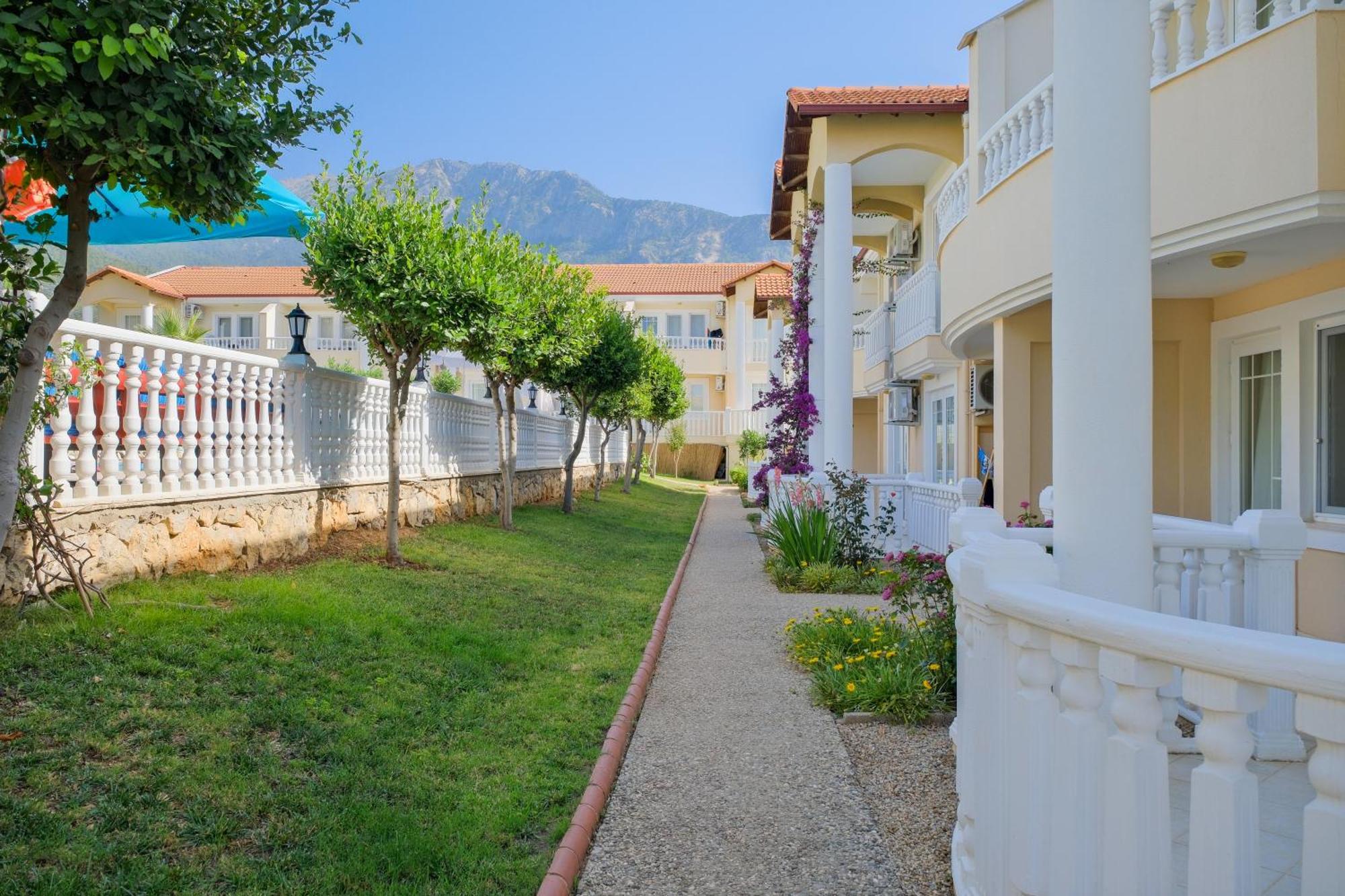 Larimar Suite Hotel Ölüdeniz Esterno foto