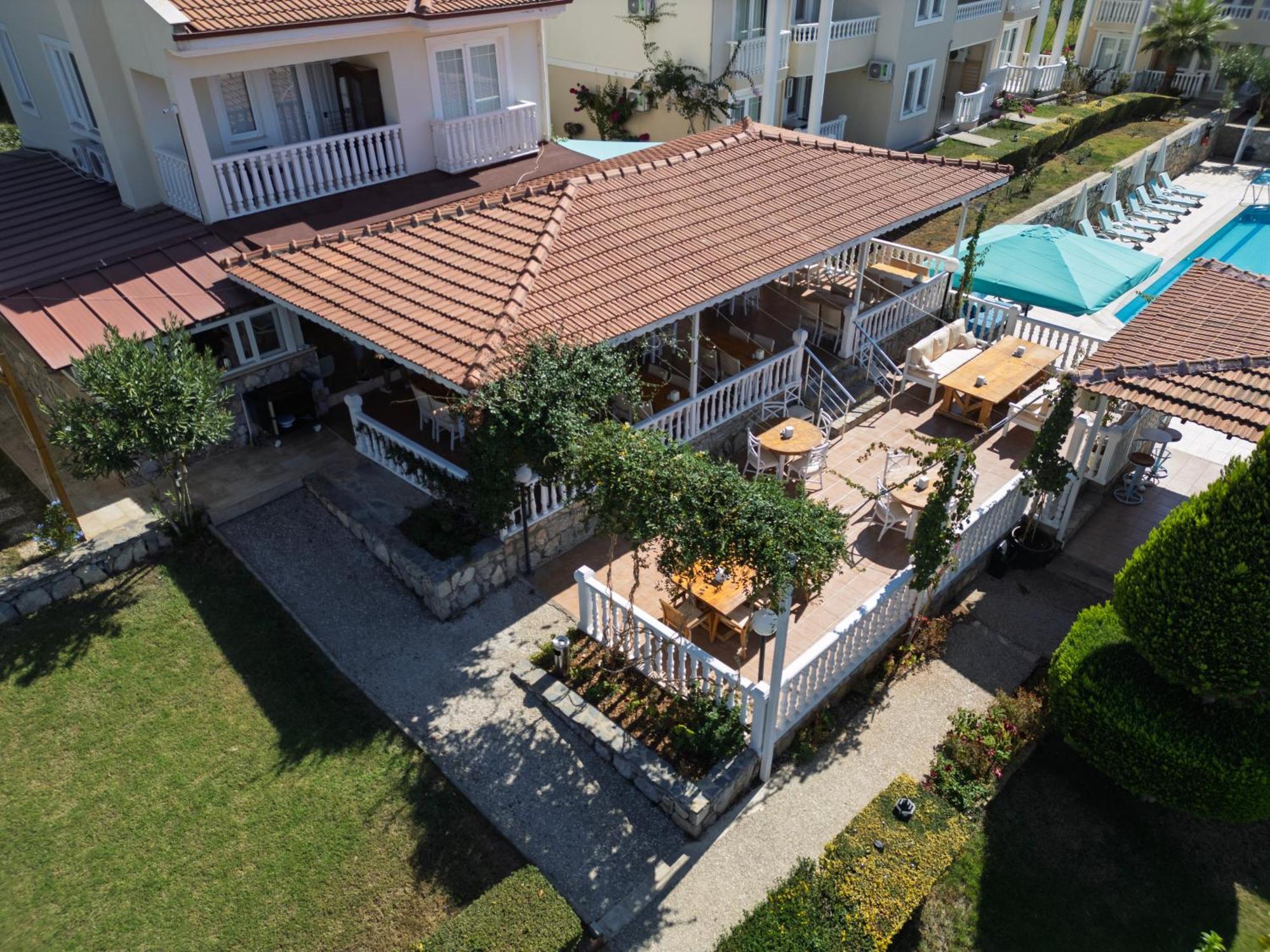 Larimar Suite Hotel Ölüdeniz Esterno foto