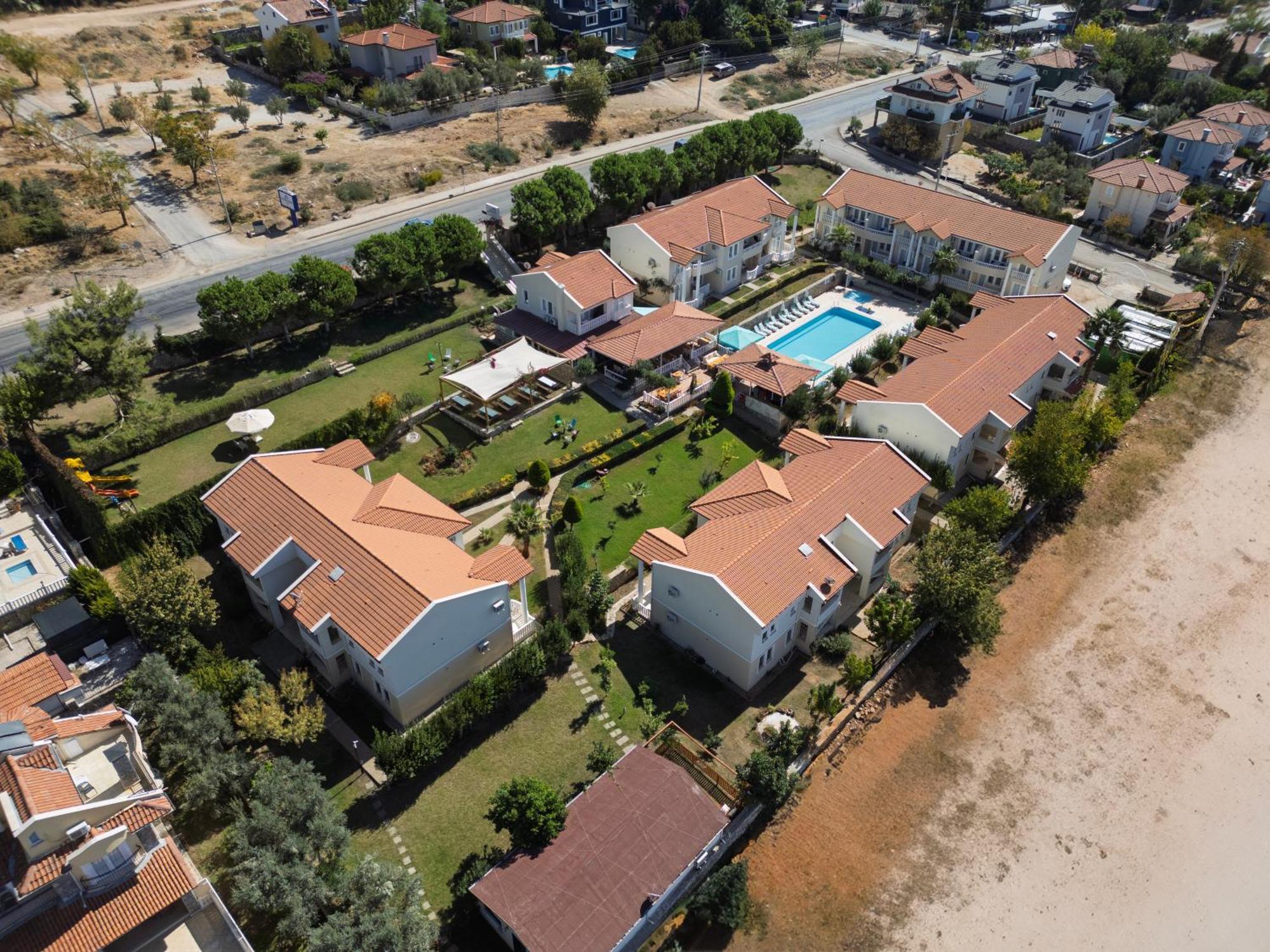 Larimar Suite Hotel Ölüdeniz Esterno foto